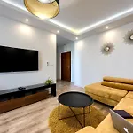 Apartamento Kazou Arkadia Varsovia