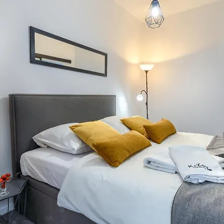 Apartment Kazou Arkadia Warsaw