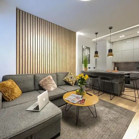 Kazou Arkadia Apartment *