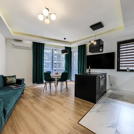 Kazou Arkadia Apartment Warsaw