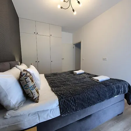 Apartment Kazou Arkadia Warsaw