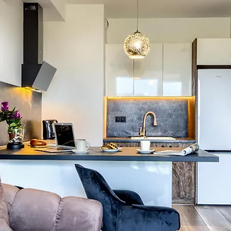 Kazou Arkadia * Варшава